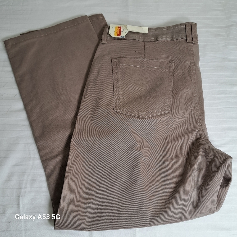 NEW SONOMA Tan Trousers Women's Size 14 Short